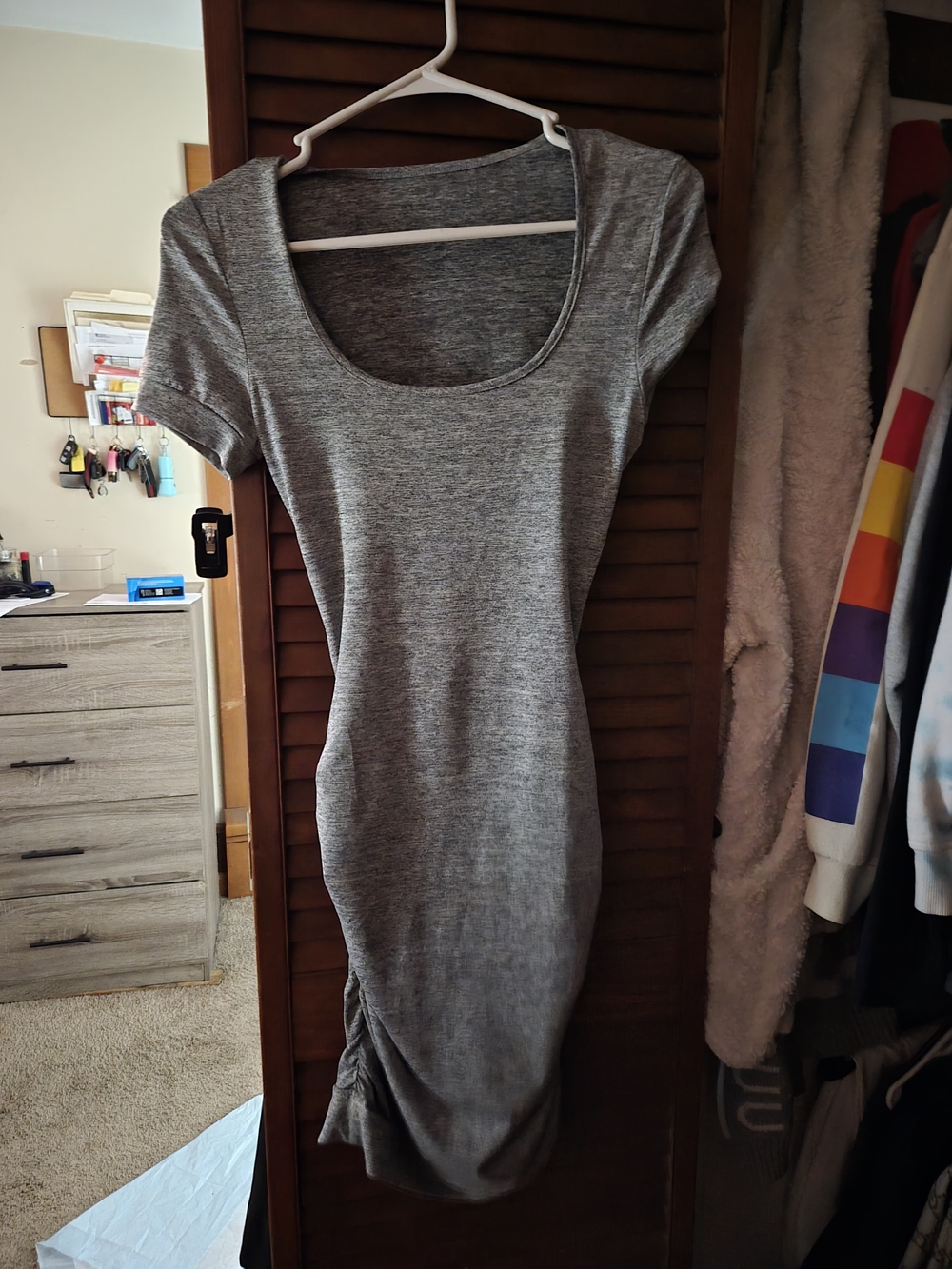Women's Gray Scoop Neck Bodycon Dress